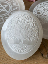Load image into Gallery viewer, Simply Selenite