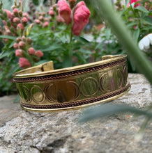 Load image into Gallery viewer, Copper / Brass/ Magnetic Bangles