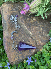 Load image into Gallery viewer, Crystal, Gemstone & Metal Pendulums