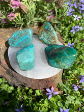 Load image into Gallery viewer, Crystals/ Gemstones