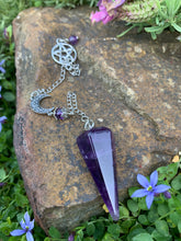 Load image into Gallery viewer, Crystal, Gemstone & Metal Pendulums