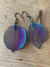Load image into Gallery viewer, Bravery Leaf Jewellery - Made with REAL Leaves!!