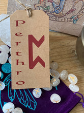 Load image into Gallery viewer, Rune Power Intention Aromatherapy Candles
