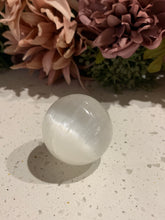 Load image into Gallery viewer, Simply Selenite