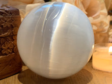 Load image into Gallery viewer, Simply Selenite