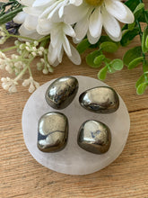 Load image into Gallery viewer, Crystals/ Gemstones