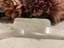 Load image into Gallery viewer, NEW ONES! Crystal Healing Wands