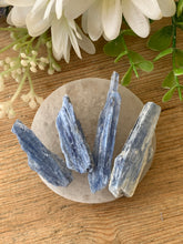 Load image into Gallery viewer, Crystals/ Gemstones