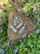 Load image into Gallery viewer, Crystal Pendant Points