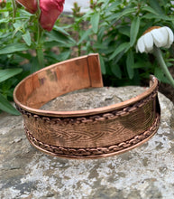 Load image into Gallery viewer, Copper / Brass/ Magnetic Bangles