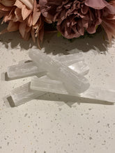 Load image into Gallery viewer, Simply Selenite