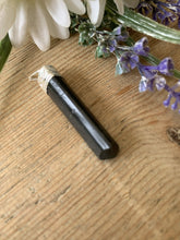 Load image into Gallery viewer, Crystal Pendant Points
