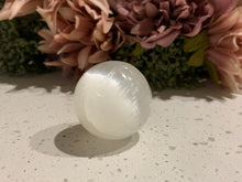 Load image into Gallery viewer, Simply Selenite