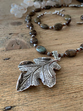 Load image into Gallery viewer, Oaken Jewellery Sets