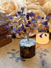 Load image into Gallery viewer, Small Crystal Trees