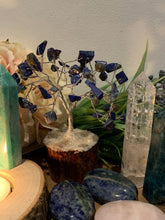 Load image into Gallery viewer, Small Crystal Trees