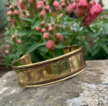 Load image into Gallery viewer, Copper / Brass/ Magnetic Bangles