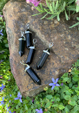 Load image into Gallery viewer, Crystal Pendant Points