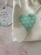 Load image into Gallery viewer, Crystal Gift Hearts